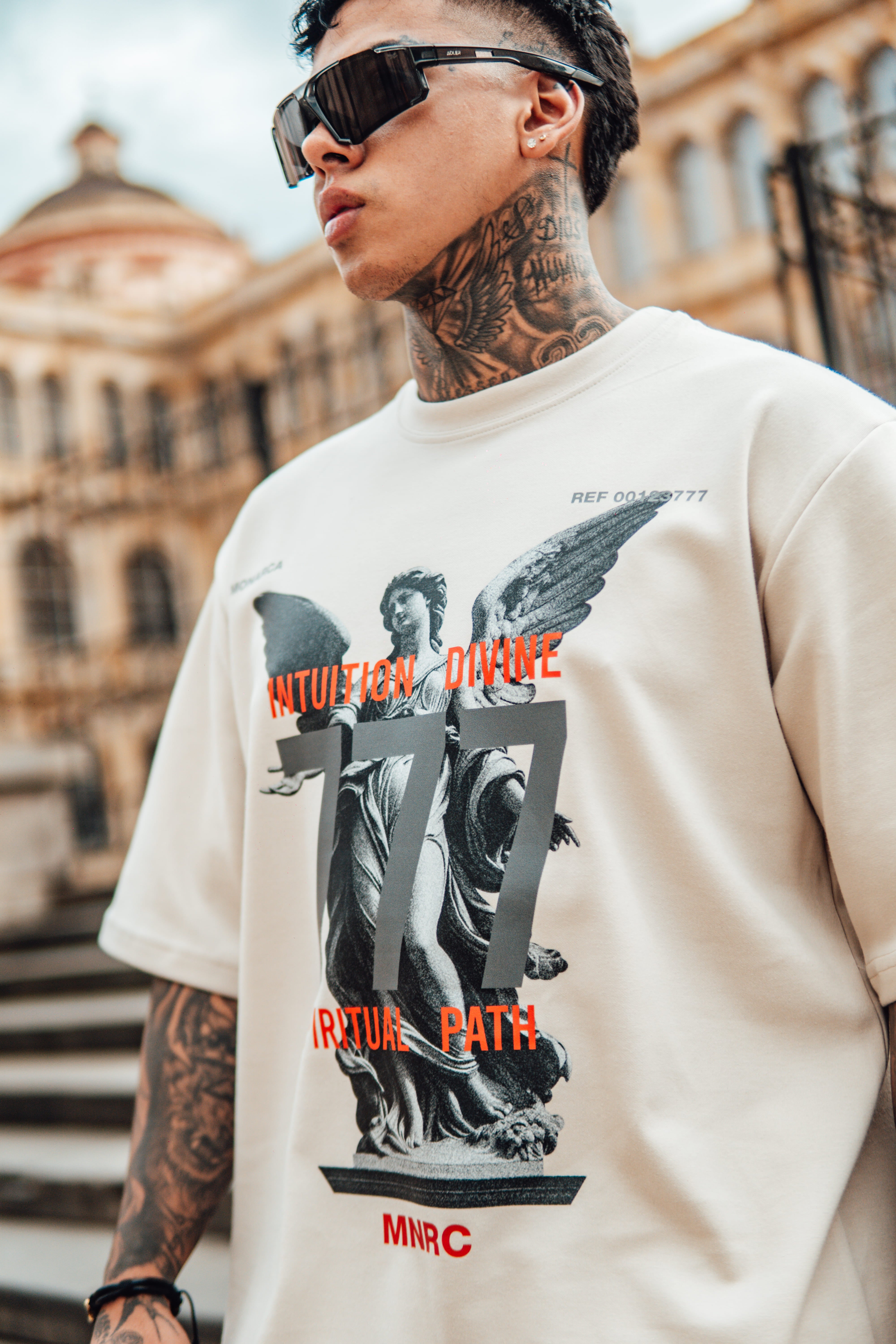 CAMISETA MONARCA SPIRITUAL LANZAMIENTO